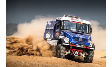 InstaTrade Loprais Team De Rooy FPT (2)