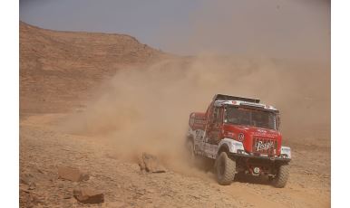 InstaTrade Loprais Team De Rooy FPT (44)