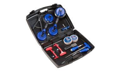 Kufr s nářadím pro výměnu autoskel