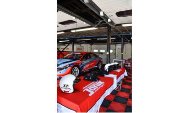 JANÍK MOTORSPORT (44)