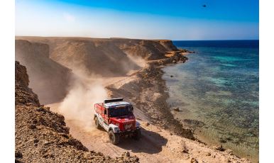 Instaforex Loprais Praga Team - D9