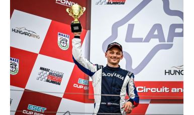 JANÍK MOTORSPORT (28)